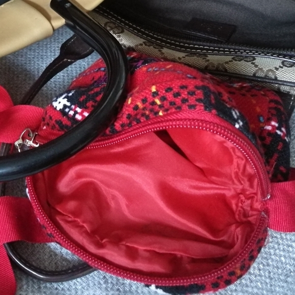 Red Chequered Crossbody Knit Bag - Picture 3 of 4